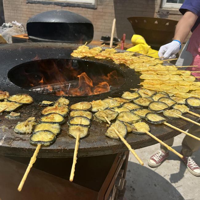 wood burning outdoor bbq grill