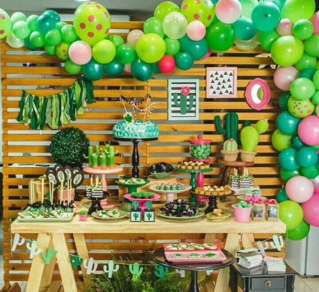low price helium latex round balloon assorted colors for party decor.