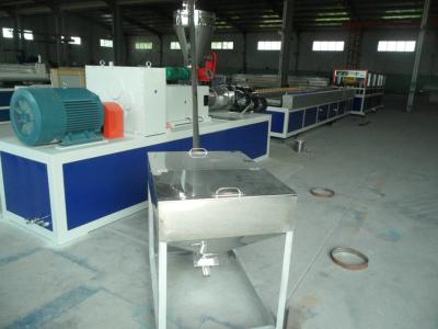 China Twin Screw Design Plastic WPC PVC Profile Extrusion Line For Decking Floor Fence for sale