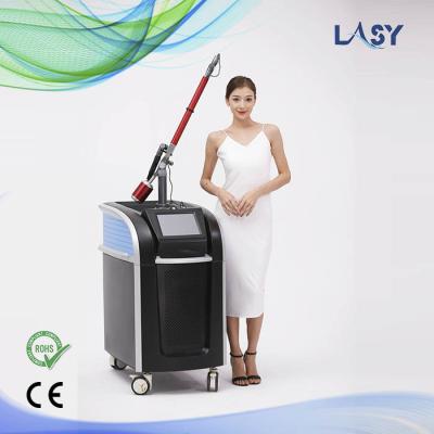 中国 AC 220V Picosecond Tattoo Removal Laser Machine For Cleaning Skin Rejuvenation 販売のため