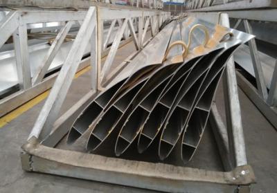 China El polvo plateado pintó perfil de la aspa del ventilador de las cuchillas/de techo del extractor en venta