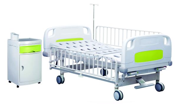 Quality Safety FDA 980MM Paediatric Hospital Bed With Side Rails for sale