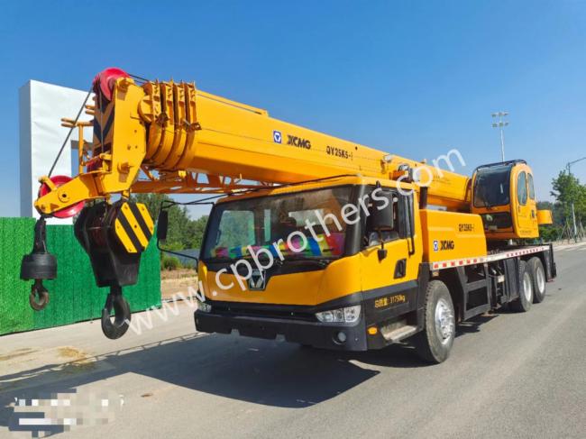 Cheap Machinery 2013 Xg 25ton Used Mobile Truck Crane