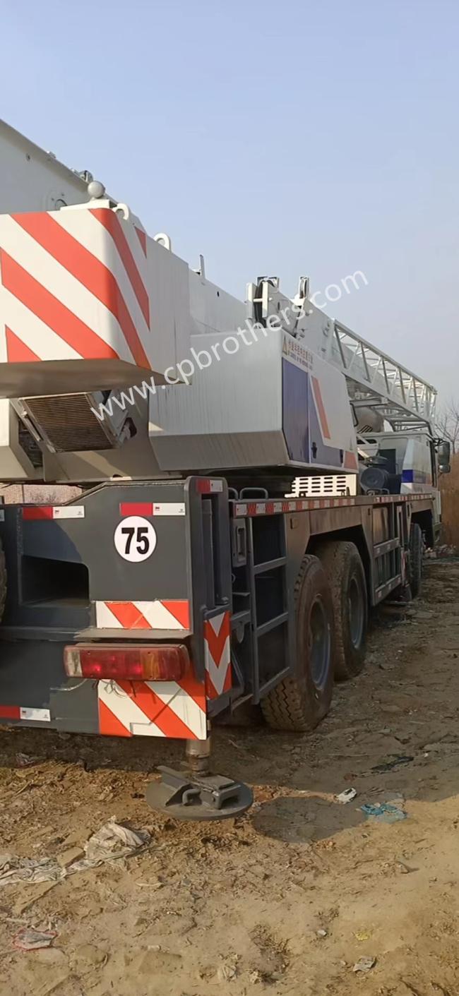 2010 Zoomlion 50ton Used Truck Crane Hydraulic Construction Machinery