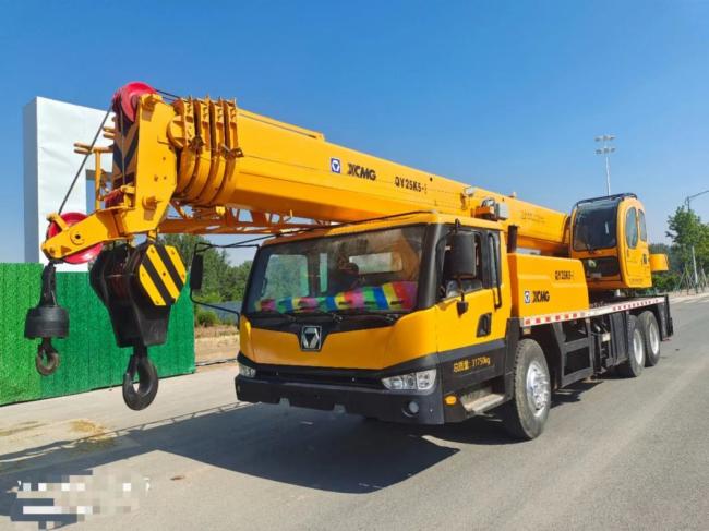 High Quality Truck Crane 25ton Stable Working Hoist Cranes