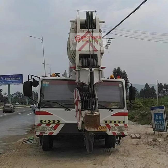 Used Quality Hoist Truck Crane Zoomlion Zty90t 110 Ton Xcg Xct Sy