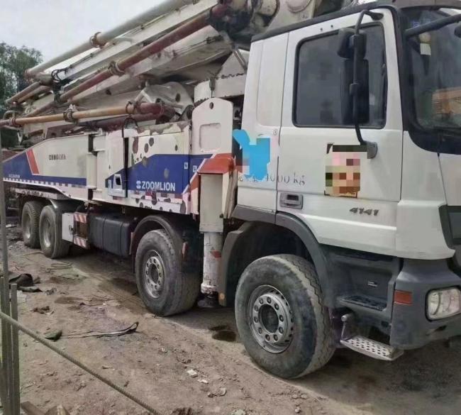 Zoomlion 56m Attractive Offer Used Pump Truck Batching Plate Truck Pump