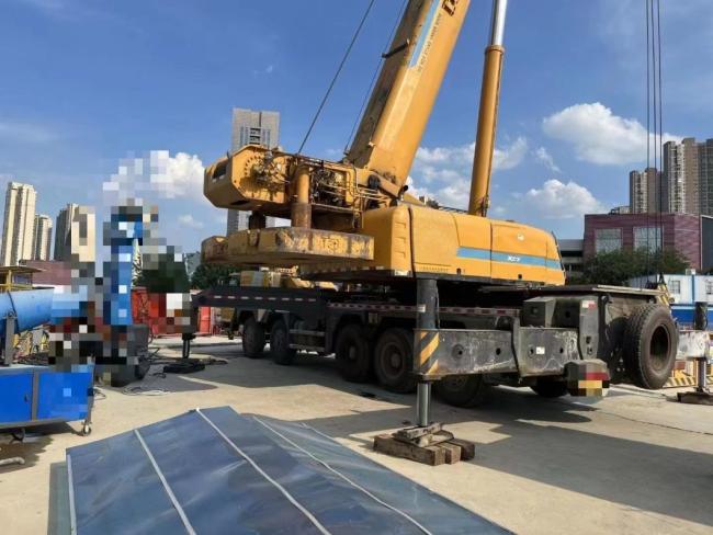 2018 Xg 130ton Mobile Crane Truck-Mounted Telescopic Crane