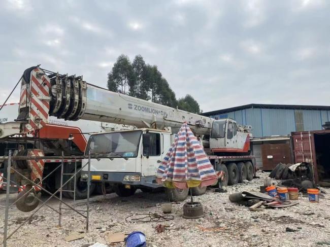 Secondhand Cheap Price Zoomlion 100ton Truck Crane Mobile Crane