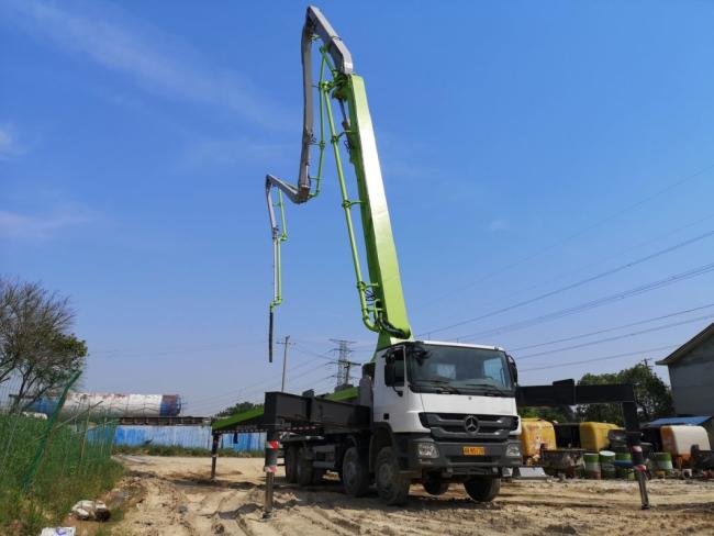 Zoomlion Stationary Pump Zoomlion 52meter Low Price Factory Zoomlion Pump Truck 4141