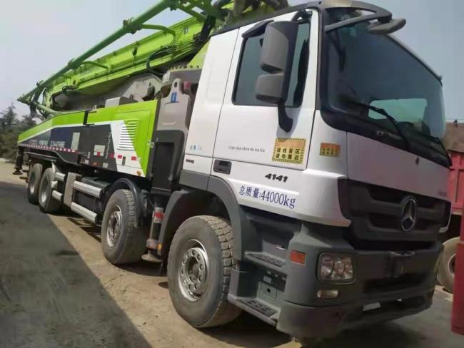 Zlj Original Condition 56 Meter Used Concrete Pump Truck
