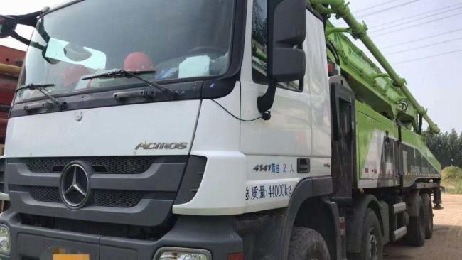 Concrete Bathching Plant Zoomlion 52 Meter Concrete Pump Truck