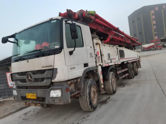 Promotion Used Putzmeister 56m Concrete Pump on Benz Actros