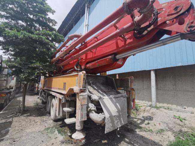Putzmeister Concrete Pump 53m on Benz Mercedes Actros 4141