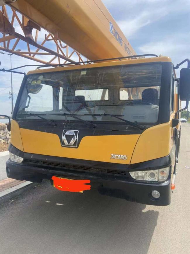 2014xg Truck Crane of 25ton