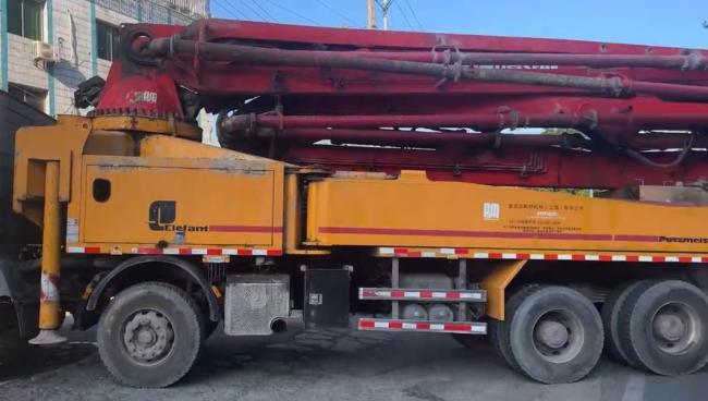 New Arrival 46m 56m Used Putzmeister Concrete Pump Truck