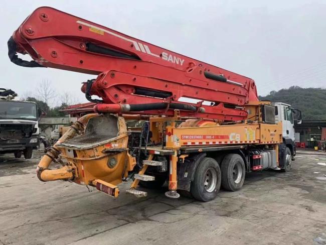Second Hand Heavy Equipment 38 Meter Used Concrete Pump for Ready Mix