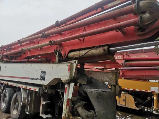 Used Heavy Equipment for Ready Mix Putzmeister 56 Meter Concrete Pump Truck