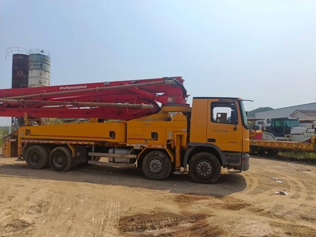 New Arrival 2006 Putzmeister Schwing Concrete Pumps 42m 46m on Benz Mercedes