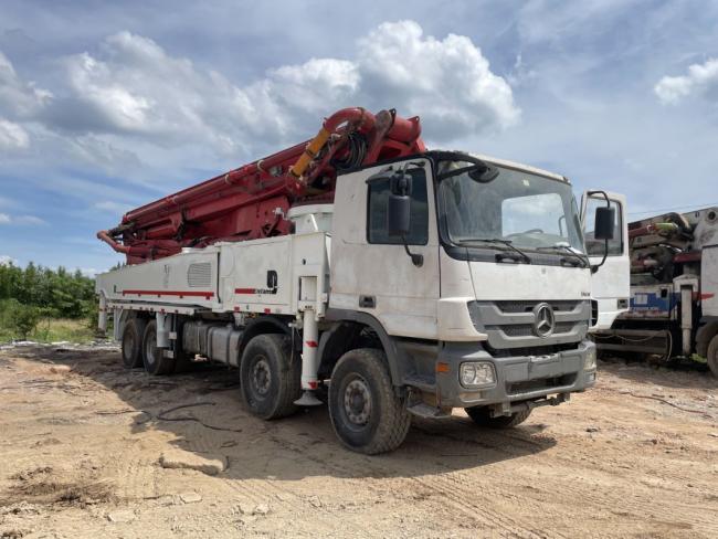 Construction Machinery Putzmeister 56 Meter on Benz Concrete Pump Truck