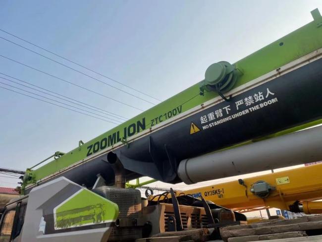 Perfect Original Condition 2018 Zoomlion Ztc80V5 80t Euro 5 Emission Standard Truck Crane Mobile Crane