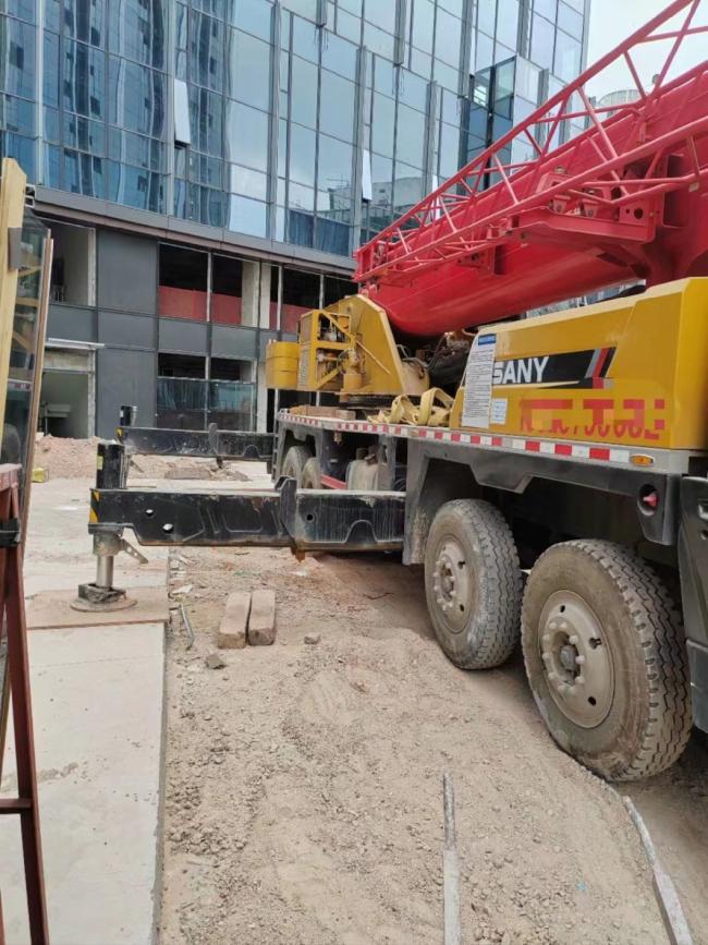 All-Terrain Truck-Mounted Telescopic Crane 55ton Truck Crane Construction Machinery