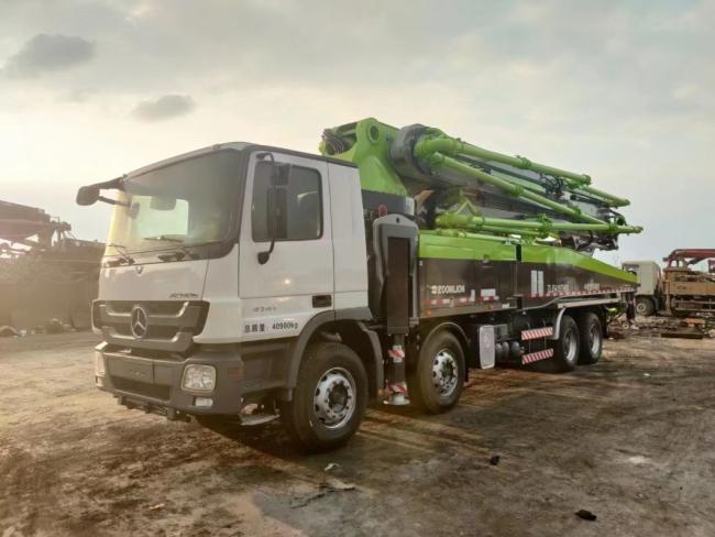 Renovated 2013 Zoomlion 52 Meter Concrete Pump on Mrecedes Benz Chassis