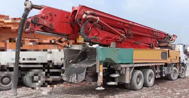 Perfect Original Condition 56 Meter Putzmeister Concrete Pump with 5 Boom Sections