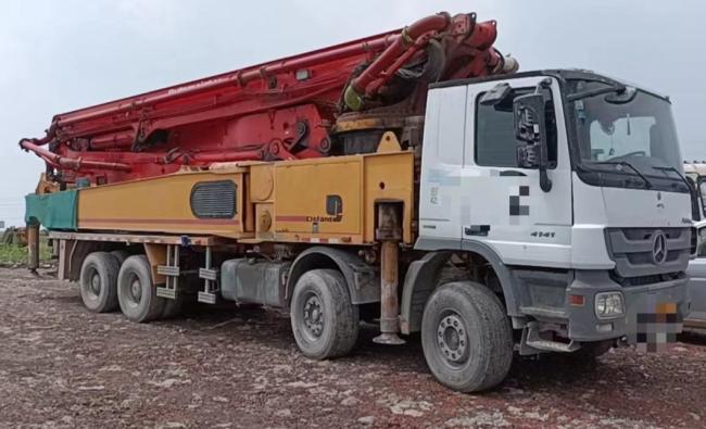 Perfect Original Condition 56 Meter Putzmeister Concrete Pump with 5 Boom Sections
