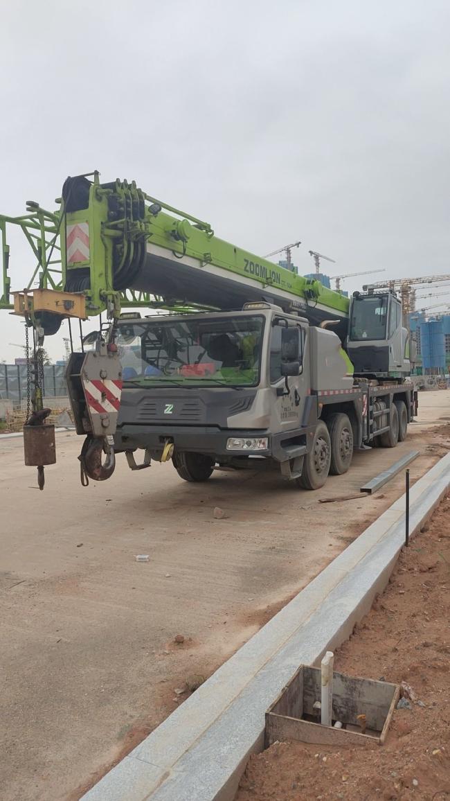 Heavy Equipment Hydraulic Zoomlion 35ton Truck Crane Terrian Mobile Crane Construction Machinery