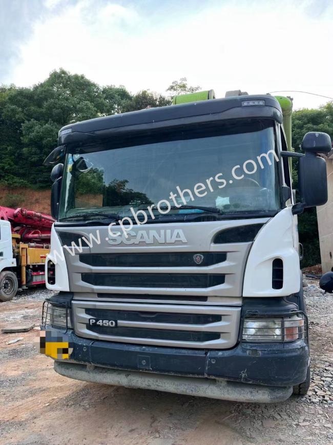 2018 Zoomlion 56m Truck Mounted Concrete Boom Pump for Sale