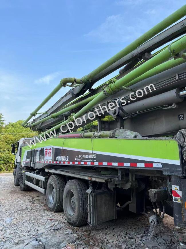 2018 Zoomlion 56m Truck Mounted Concrete Boom Pump for Sale