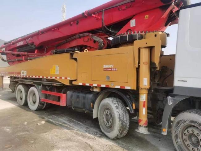 Sy 56 Meters Concrete Pump 5 Boom Sections Used Heavy Equipment for Mixing