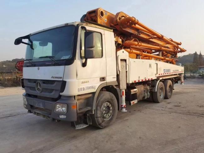Factory Sale 2015 Zoomlion Concrete Pump 47m Concrete Pump Truck