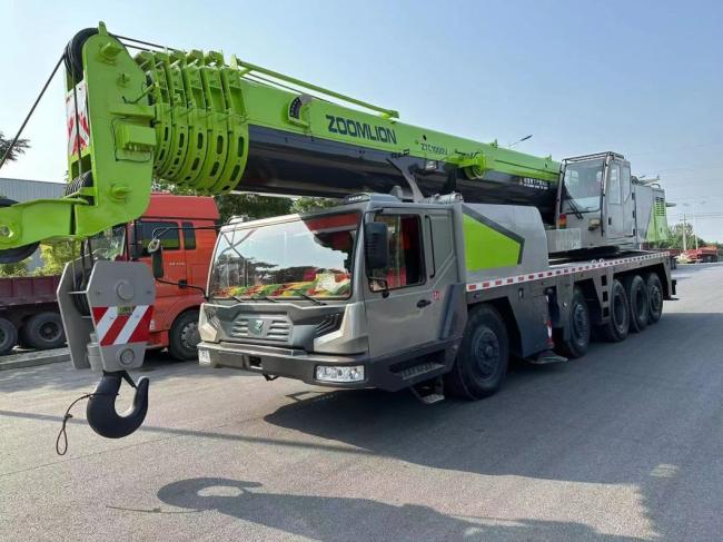 Used 2011 Zoomlion 90ton Mobile Crane