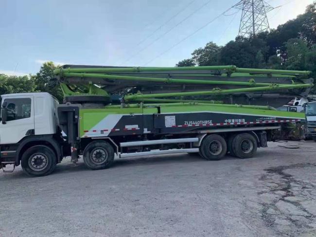 Used Concrete Pump Truck 2018 Zoomlion 56m Heavy Equipment