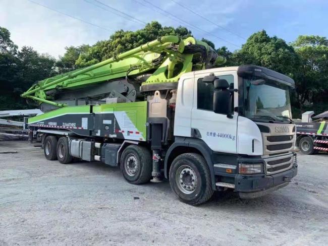 Used Concrete Pump Truck 2018 Zoomlion 56m Heavy Equipment