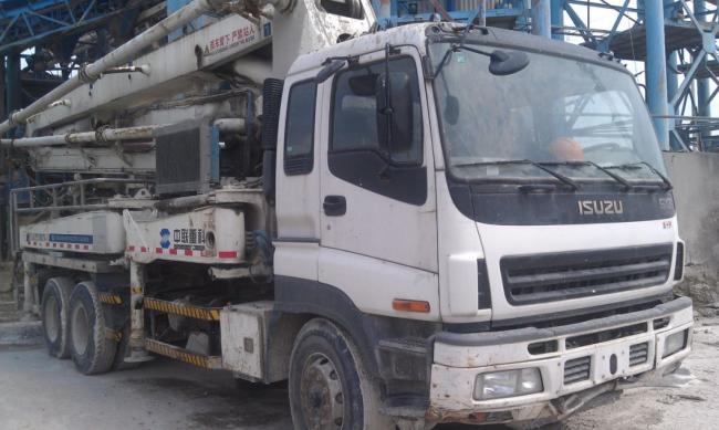 Zoomlion 37m 2007 Used Concrete Pump Truck Mounted Pump