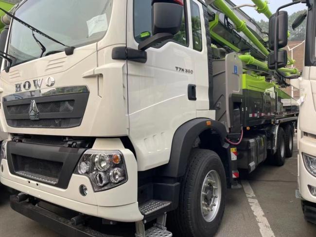 Renovated Zoomlion 47m Concrete Pump Truck Construction Machinery HOWO Chassis