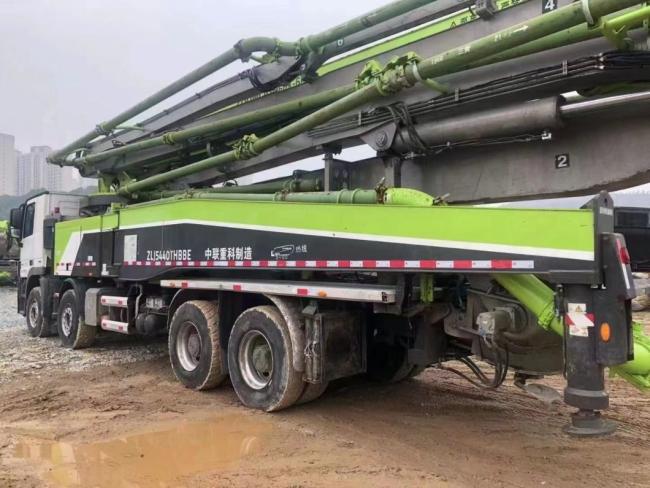 2018 Zoomlion 56m Concrete Pump Mercedes Benz Truck Price