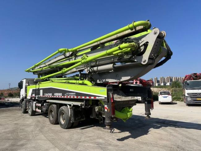 Cheap Price Engineering Construction Machinery Zoomlion 56m Concrete Pump Truck