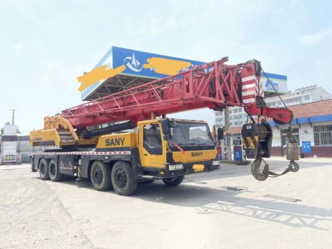 2012 Heavy Equipment 75ton Truck-Mounted Telescopic Crane