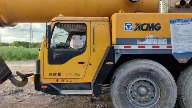 300ton Truck Crane Construction Equipment Terrian Mobile Crane Used Crane