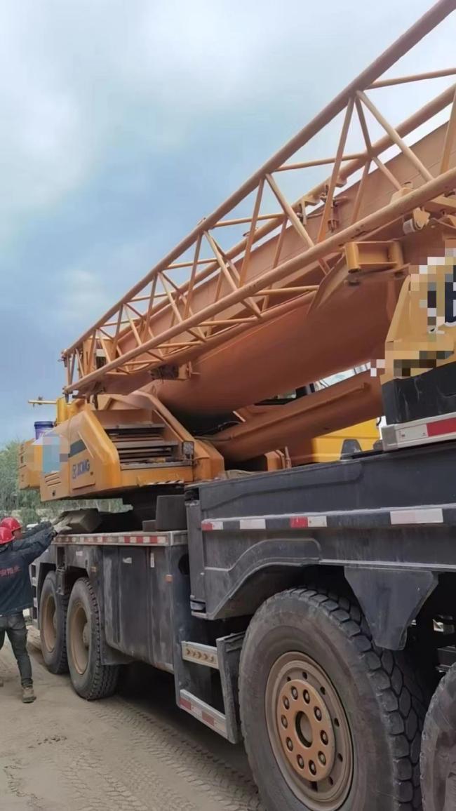 2014 Xct80I5 80t Truck Crane Mobile Crane All Terrain Crane for Sale at Good Price