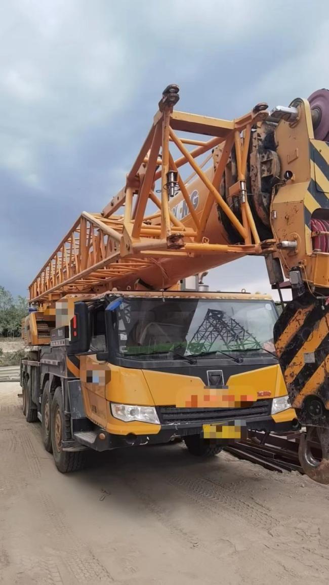 2014 Xct80I5 80t Truck Crane Mobile Crane All Terrain Crane for Sale at Good Price