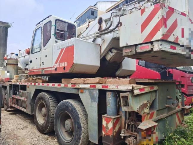 2011 Zoomlion 70t Truck Mounted Crane Mobile Crane Used Crane Lifting Equipment