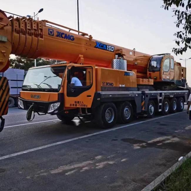 Heavy Equipment 130ton Truck Crane Truck-Mounted Telescopic Crane Terrian Mobile Crane Lifting Equipment