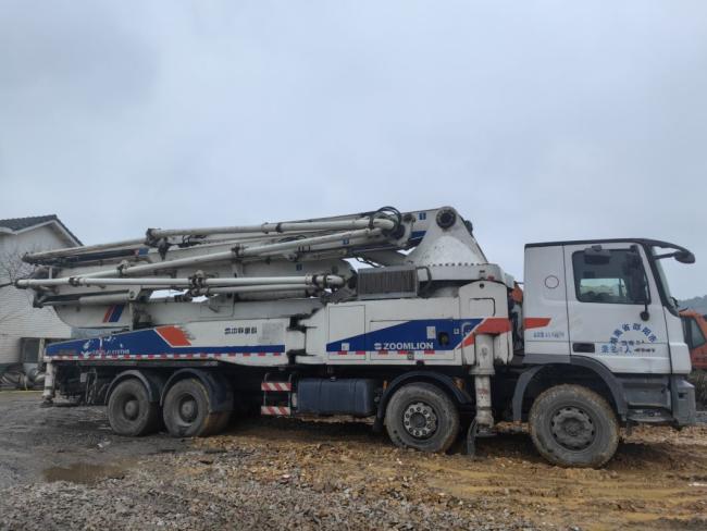 2014 Zoomlion 49m Concrete Pump Trcuk Mercedes Benz Chassis