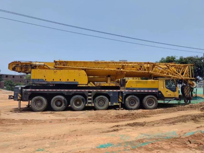 Good Lifting Capacity 2013 Xg 110t Mobile Crane Truck Crane Used Crane Hydraulic Crane for Sale
