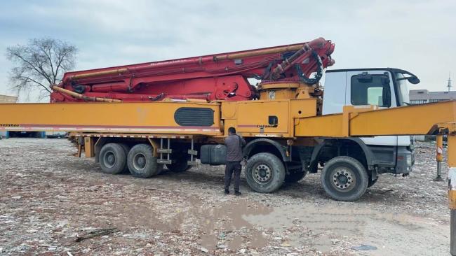 Zoomlion Schwing Putzmeister 2013 Used Concrete Pump Truck 53m
